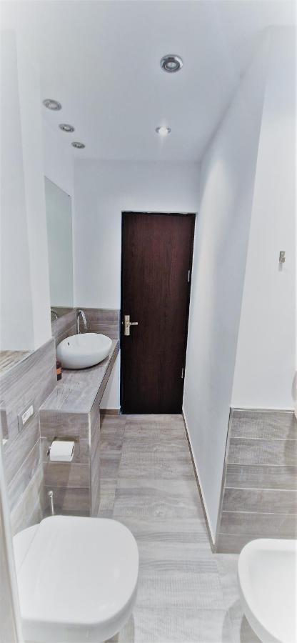 Old Town Apartment Bukarest Eksteriør billede
